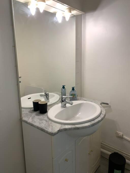 Jolie Studio En Centre Ville Chateauroux Ngoại thất bức ảnh