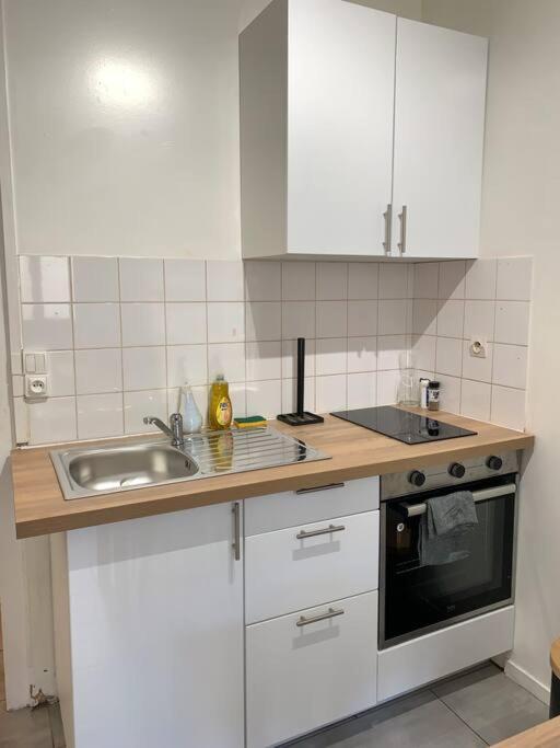 Jolie Studio En Centre Ville Chateauroux Ngoại thất bức ảnh