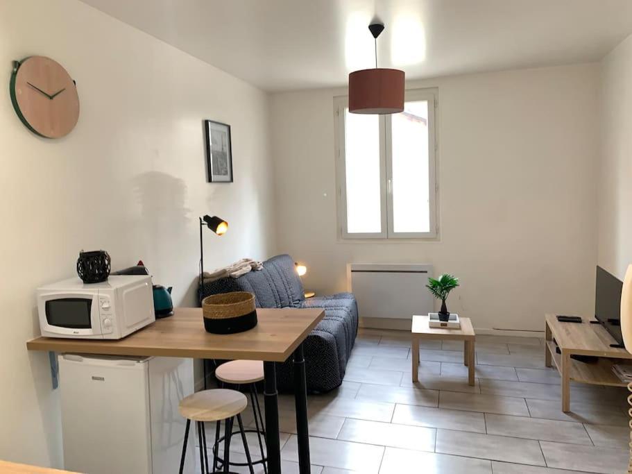 Jolie Studio En Centre Ville Chateauroux Ngoại thất bức ảnh